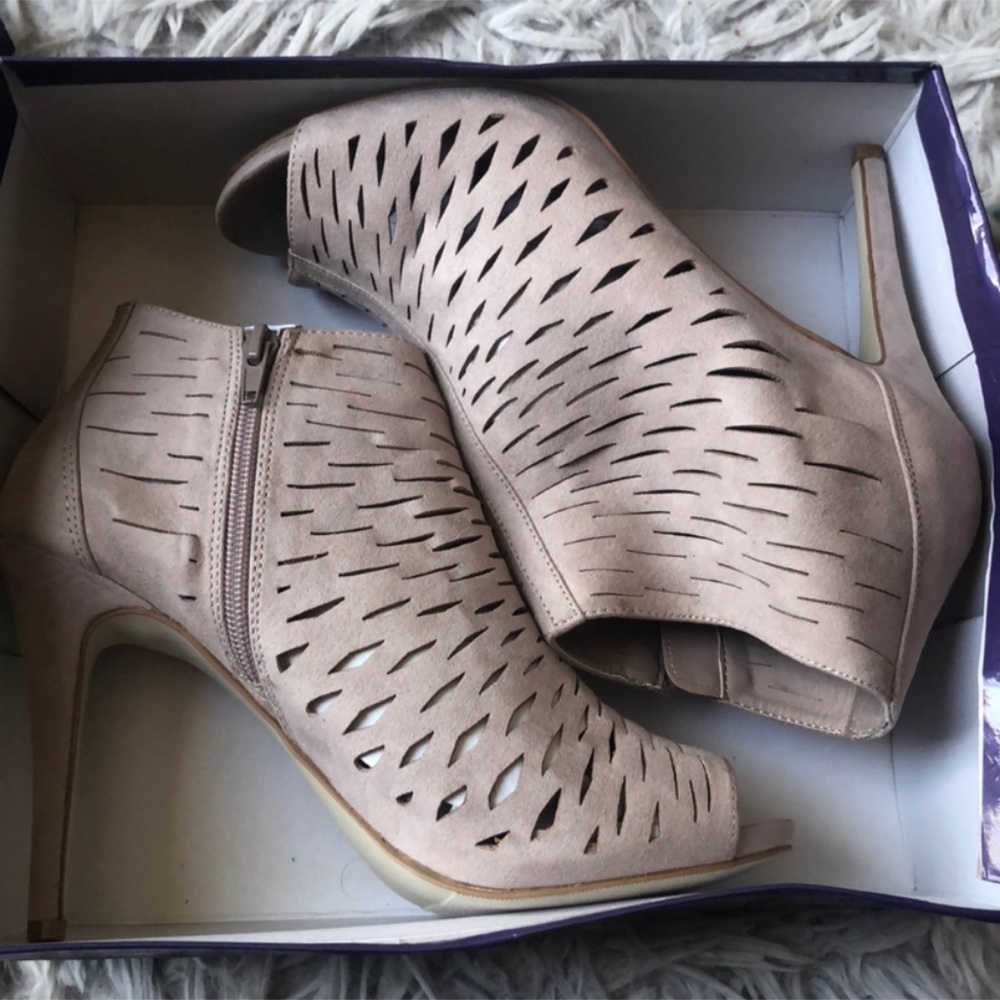 New in box suede like heeled booties